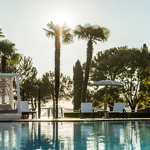 https://relais-sant-emiliano.it-lombardy.com